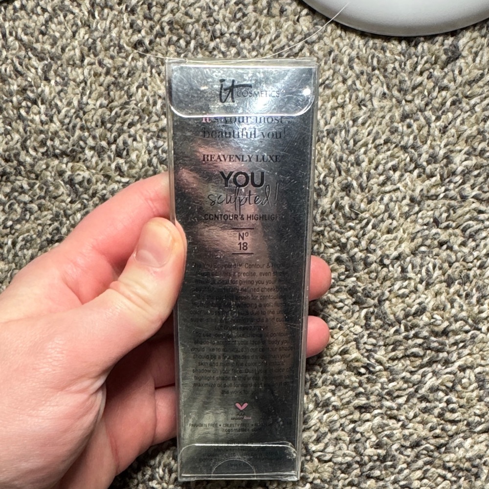 IT Cosmetics You Sculpted Contour Kit with Brush - Picture 3 of 8
